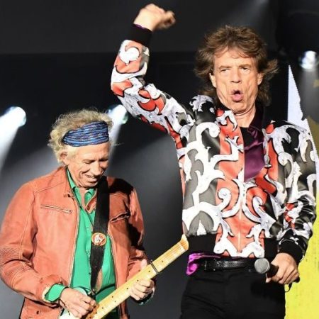 Mick Jagger and Keith Richards of The Rolling Stones. (BORIS HORVAT/AFP/Getty Images)