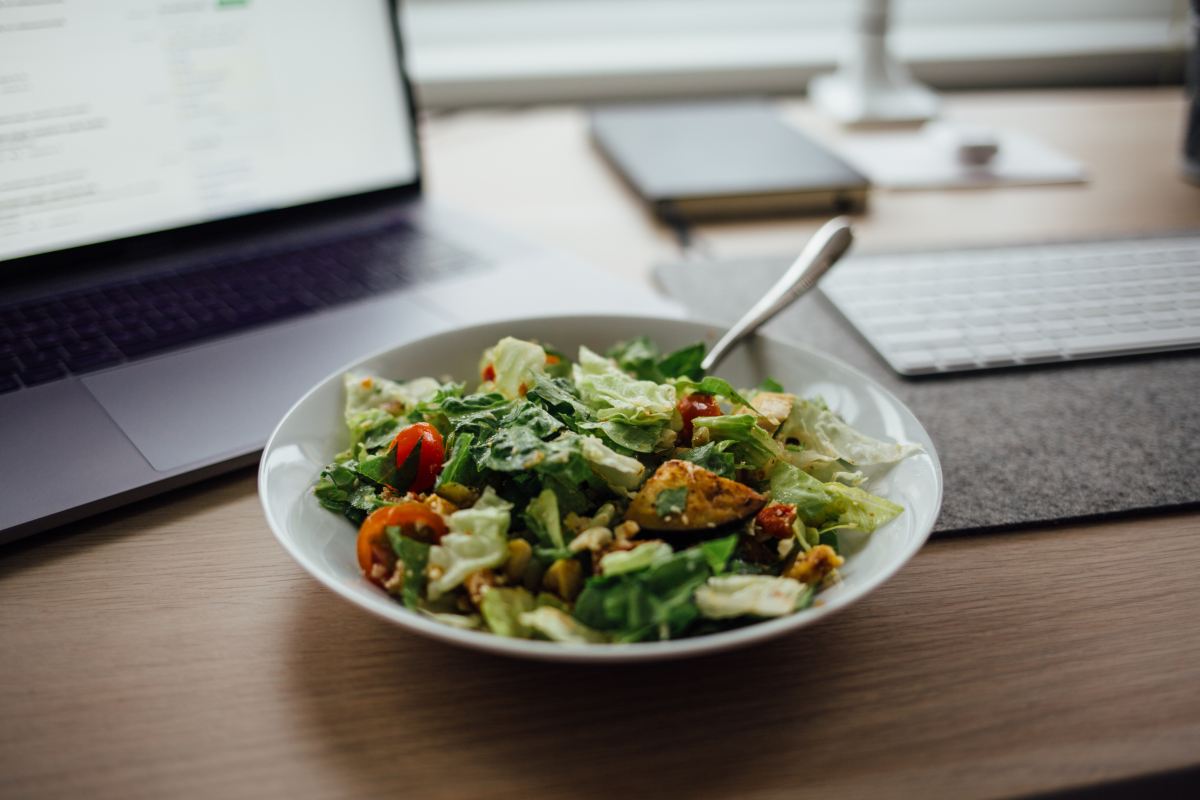 Actually, 11 a.m. is the perfect time to enjoy a sad desk salad.
