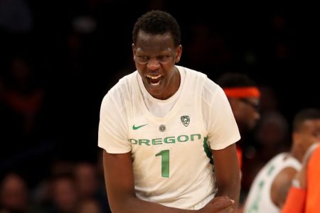 Bol Bol #1 of the Oregon Ducks. (Elsa/Getty)