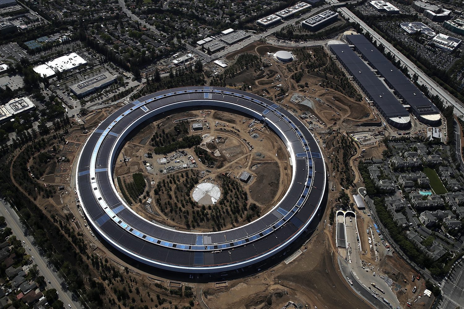 Apples New Headquarters Is Built To Be Earthquake Proof Insidehook 