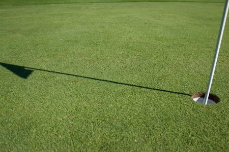 A potential hole in one. (Peter Lewicki on Unsplash)