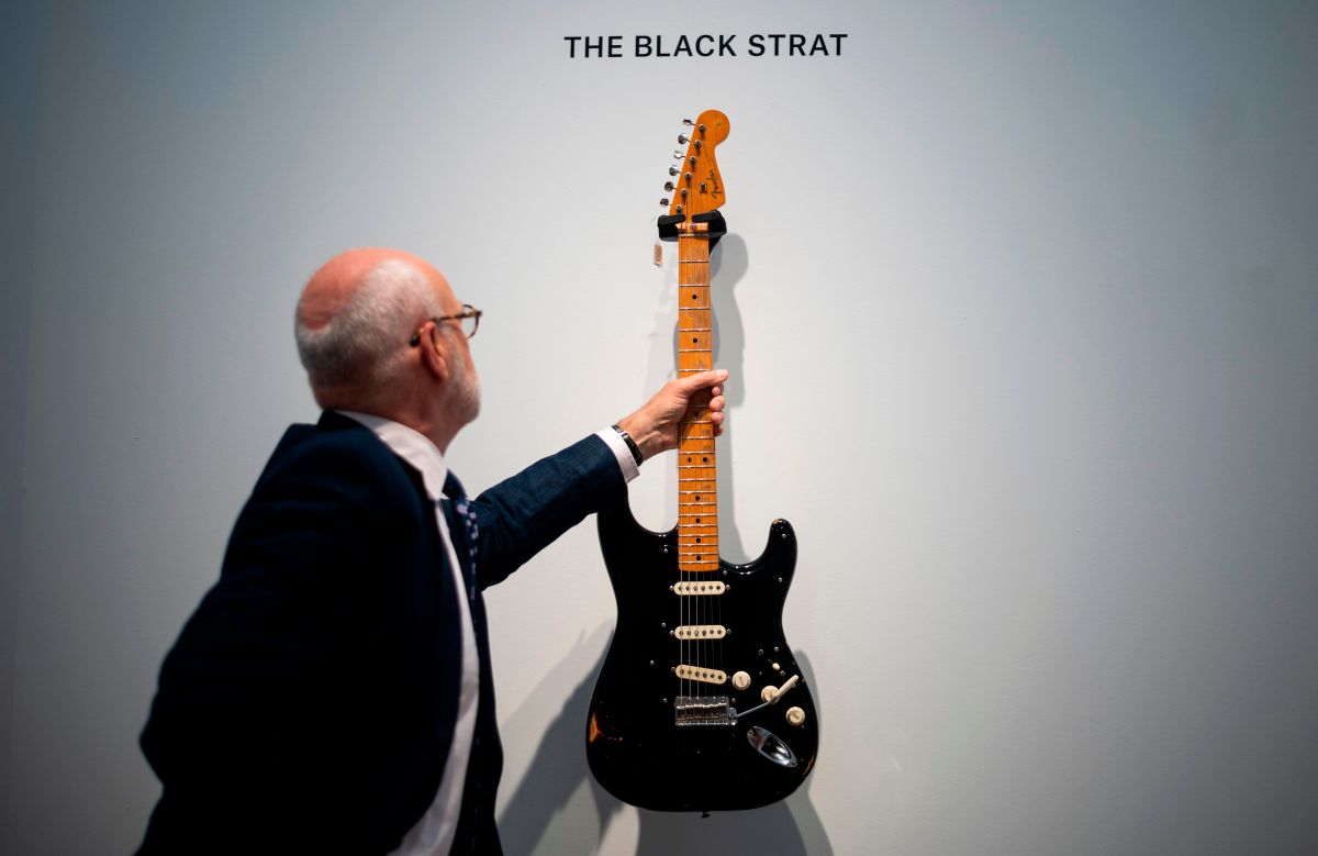 David Gilmour Black Strat guitar