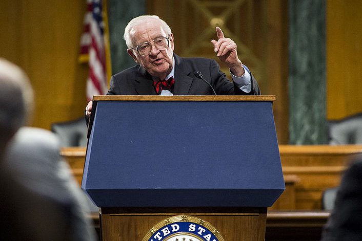 Retired Supreme Court Justice John Paul Stevens points as he recounts his story of witnessing Babe Ruth call his home run. (Bill Clark/CQ Roll Call)