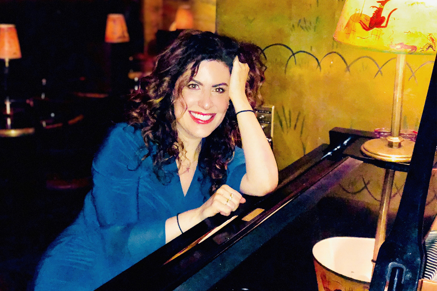 Manhattan Piano Player Secrets: Emilee Floor
