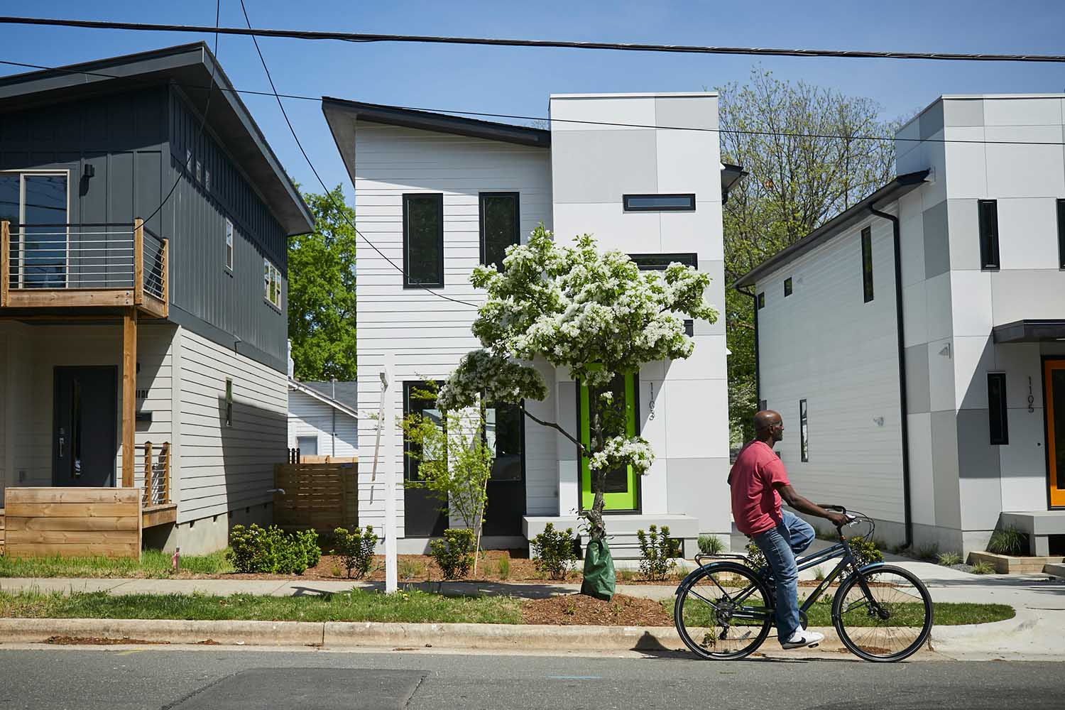 The 5 Best Long-Reads on the Battles Being Fought in American Neighborhoods