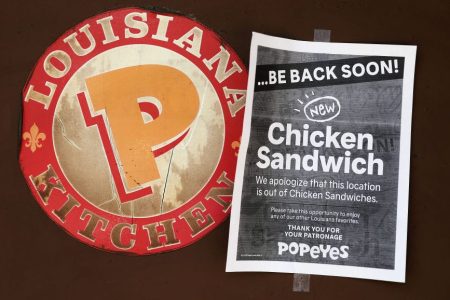 Chattanooga Man Sues Popeyes for Running Out of Chicken Sandwich