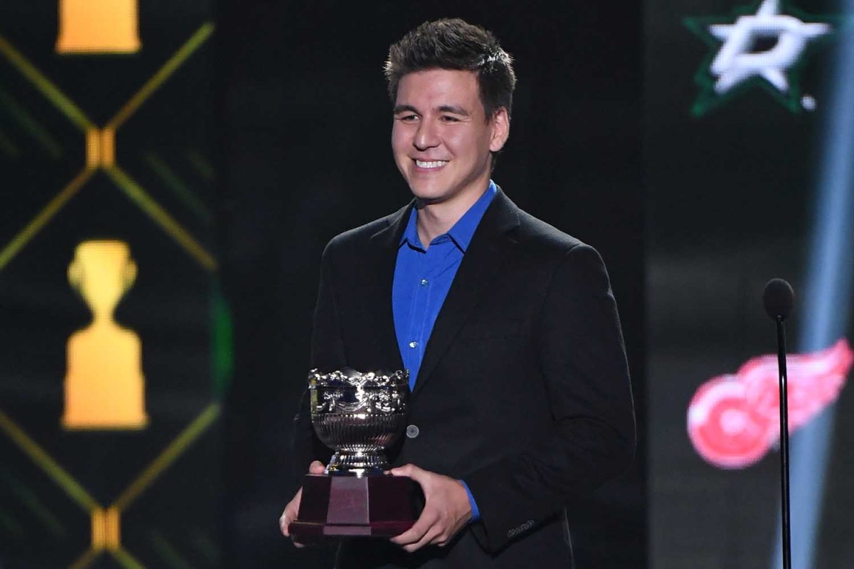 Professional sports gambler and "Jeopardy!" champion James Holzhauer presents the Frank J. Selke Trophy during the 2019 NHL Awards at the Mandalay Bay Events Center on June 19, 2019 in Las Vegas, Nevada. 