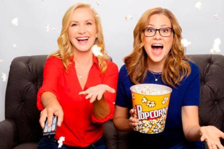 Jenna Fischer and Angela Kinsey Announce Weekly Podcast Dedicated to “The Office”