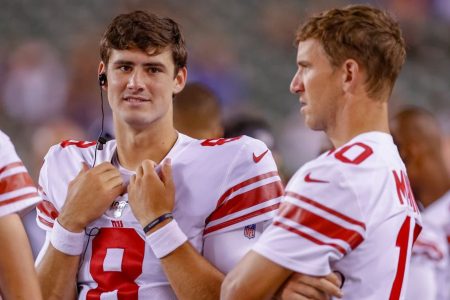 Era Ends As Giants Bench Eli Manning for Rookie Daniel Jones
