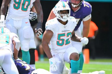 Miami LB Raekwon McMillan Told to "Stay Off" Tom Brady by Ref After Legal Hit