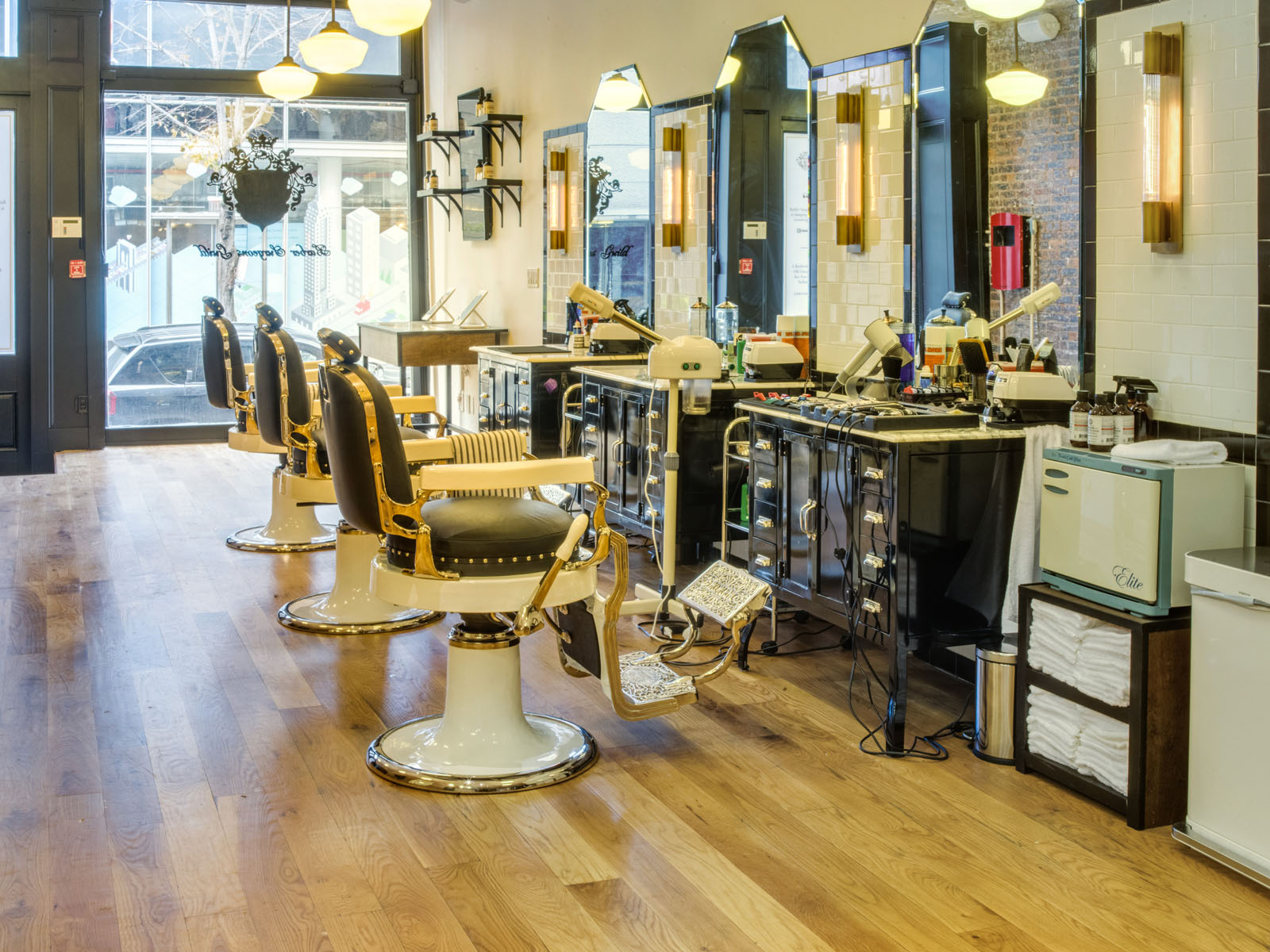 NYC's Newest Barbershop Uses Science to Save Your Hair - InsideHook