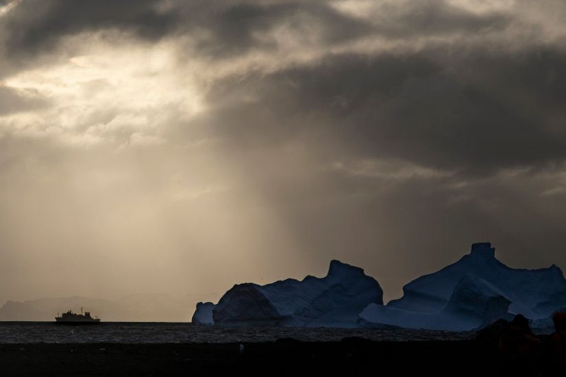 The 315-Billion-Ton D-28 Iceberg Broke Off From the Antarctic Ice Shelf