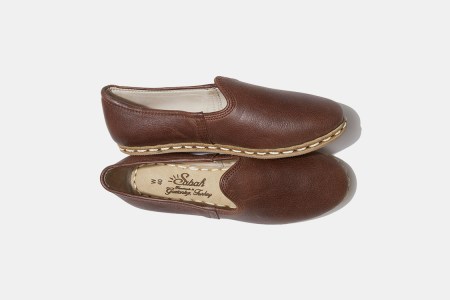 Deal on Sabah Slip-Ons