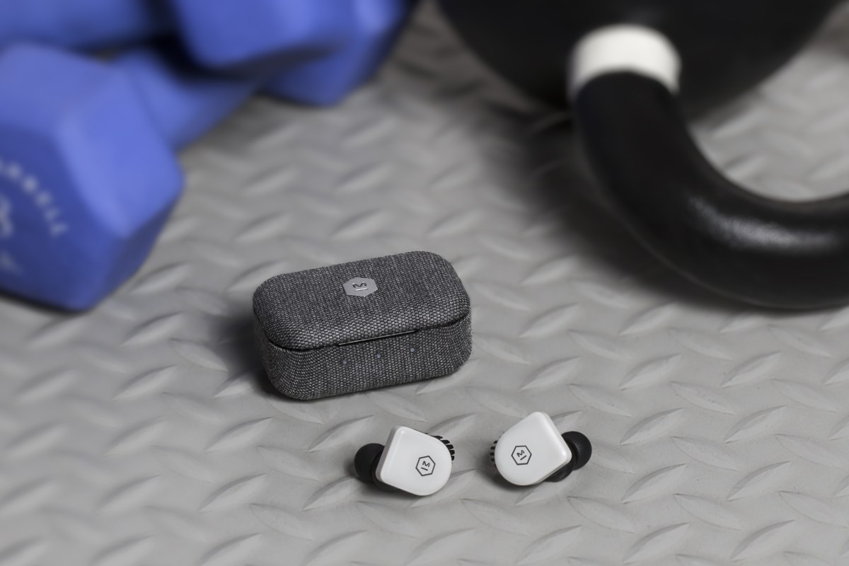 A True Wireless Earphone for Any Situation