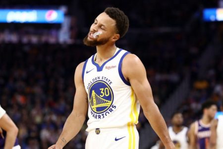 Report: Steph Curry "Unlikely" to Return to Warriors This Season