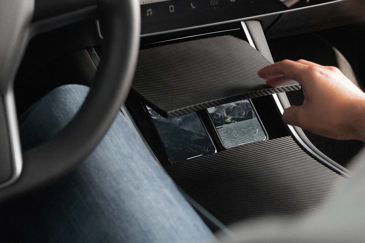 Wireless Charger for Tesla Model 3