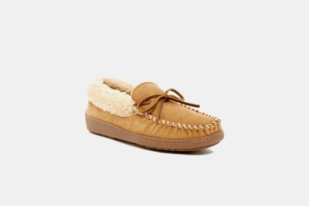 Minnetonka Fur Lined Slipper