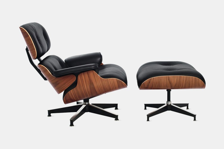 The Eames Lounge Chair Is Over 1 000, Eames Lounge Chair Standard Vs Tall