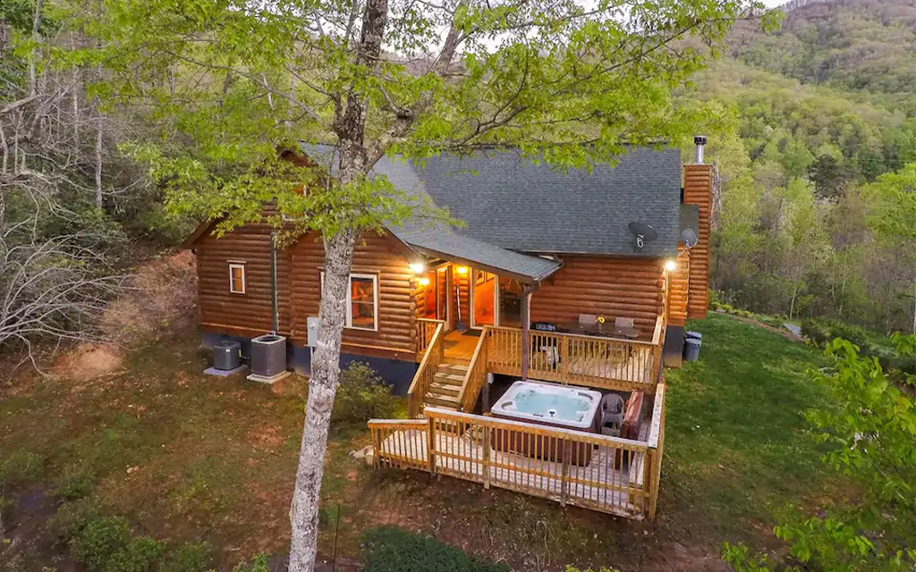 11 Best Airbnbs With Hot Tubs Airbnb Rentals with Hot Tubs InsideHook