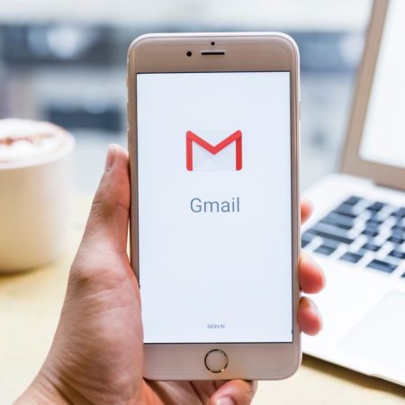 You Can Now Attach Emails to Other Emails in Gmail