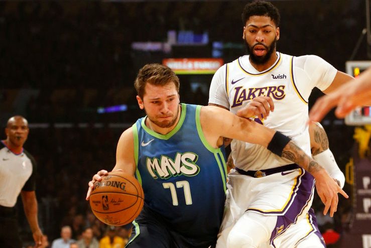 Mavericks Snap Lakers' 10-Game Win Streak Behind Luka Doncic's 27 Points