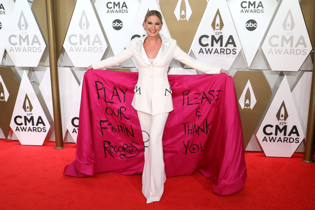 Jennifer Nettles attends the 53nd annual CMA Awards at Bridgestone Arena on November 13, 2019 in Nashville, Tennessee. (Photo by Taylor Hill/Getty Images)