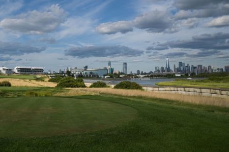 Exclusive NJ Golf Club Wants to Expand Into Bird Habitat in State Park