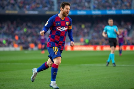 Lionel Messi celebrates goal