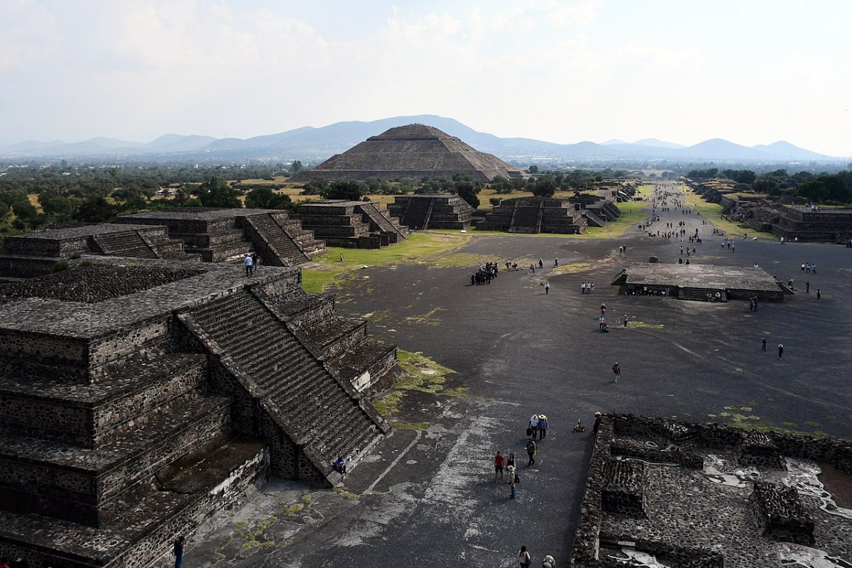 Teotihuacan structures