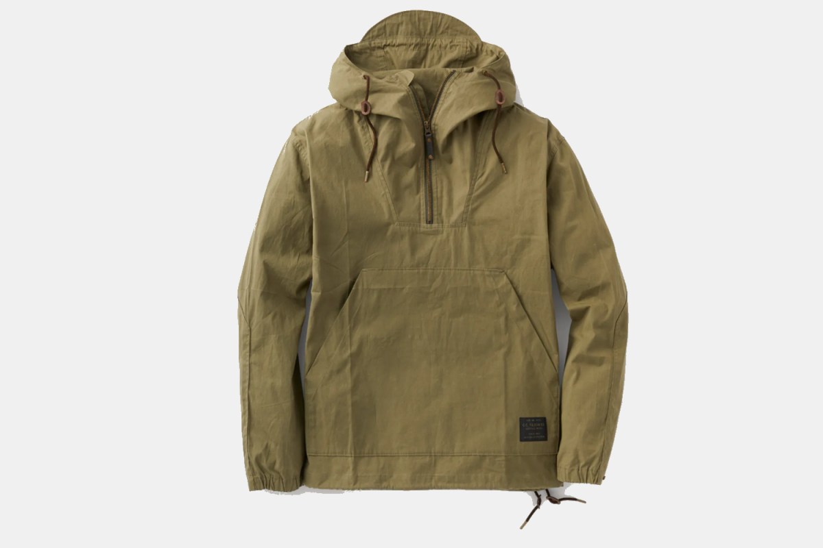 This Filson Anorak Is the Perfect Rainy Day Companion