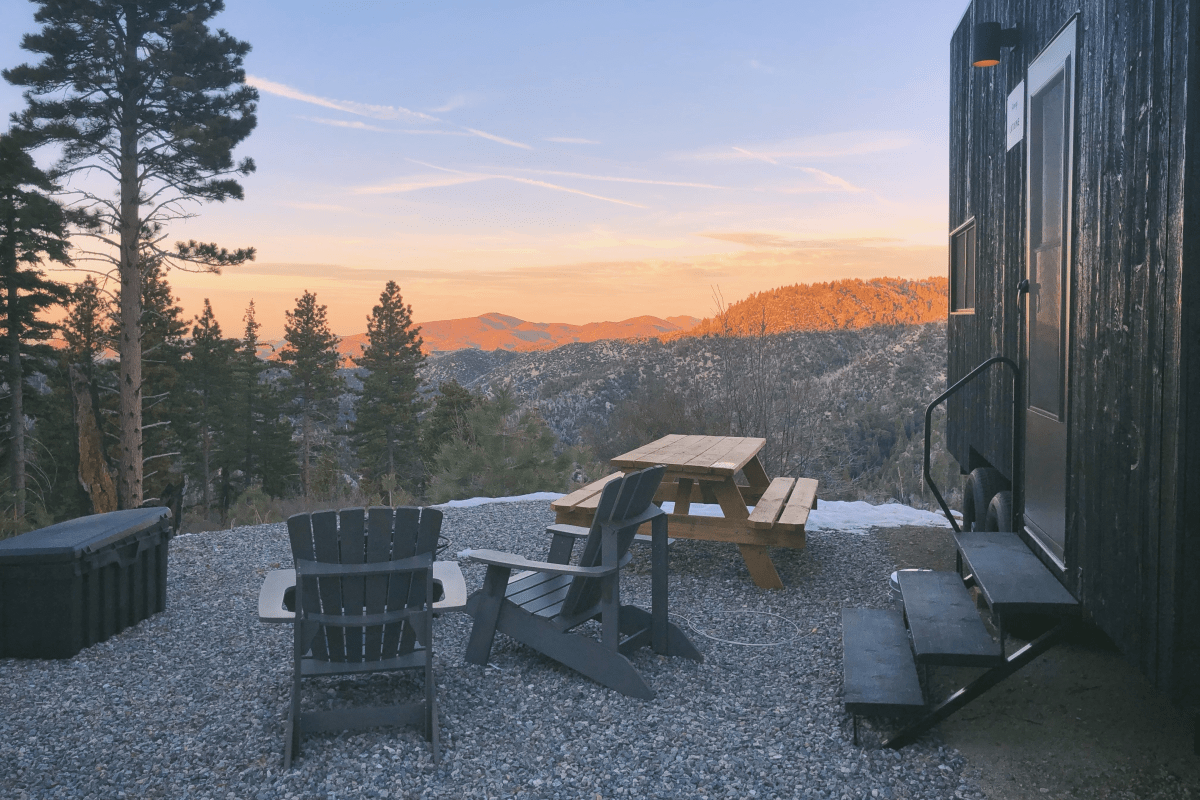 Review Getaway's WifiLess Cabins Are the Perfect Escape From LA