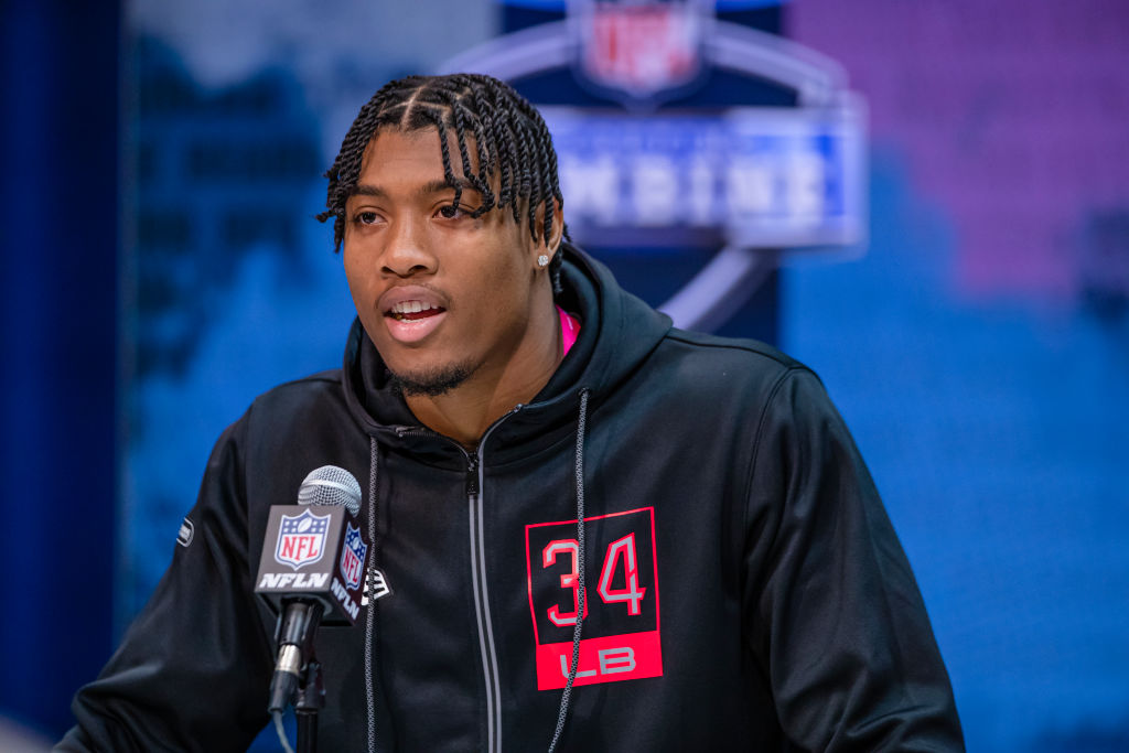 Isaiah Simmons speaks to the media at the NFL Combine. (Michael Hickey/Getty Images)