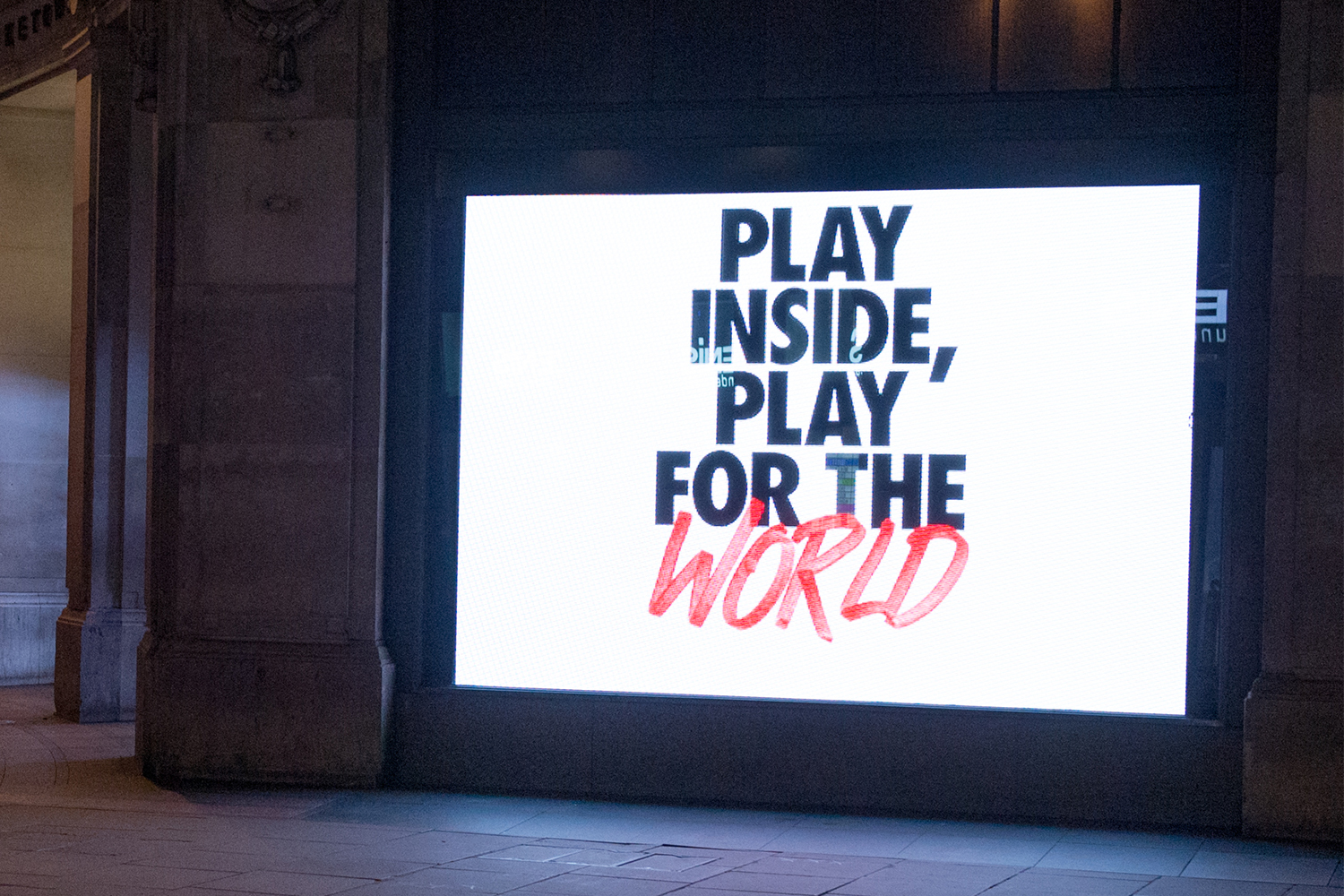 Nike store coronavirus campaign