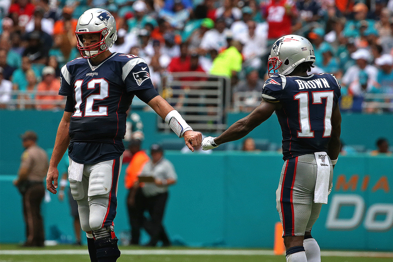 Report Tom Brady Wants Antonio Brown On Tampa Bay Bucs Insidehook