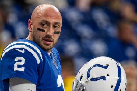 Brian Hoyer playing quarterback for the Indianapolis Colts. (Bobby Ellis/Getty)