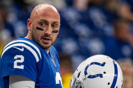 Brian Hoyer playing quarterback for the Indianapolis Colts. (Bobby Ellis/Getty)
