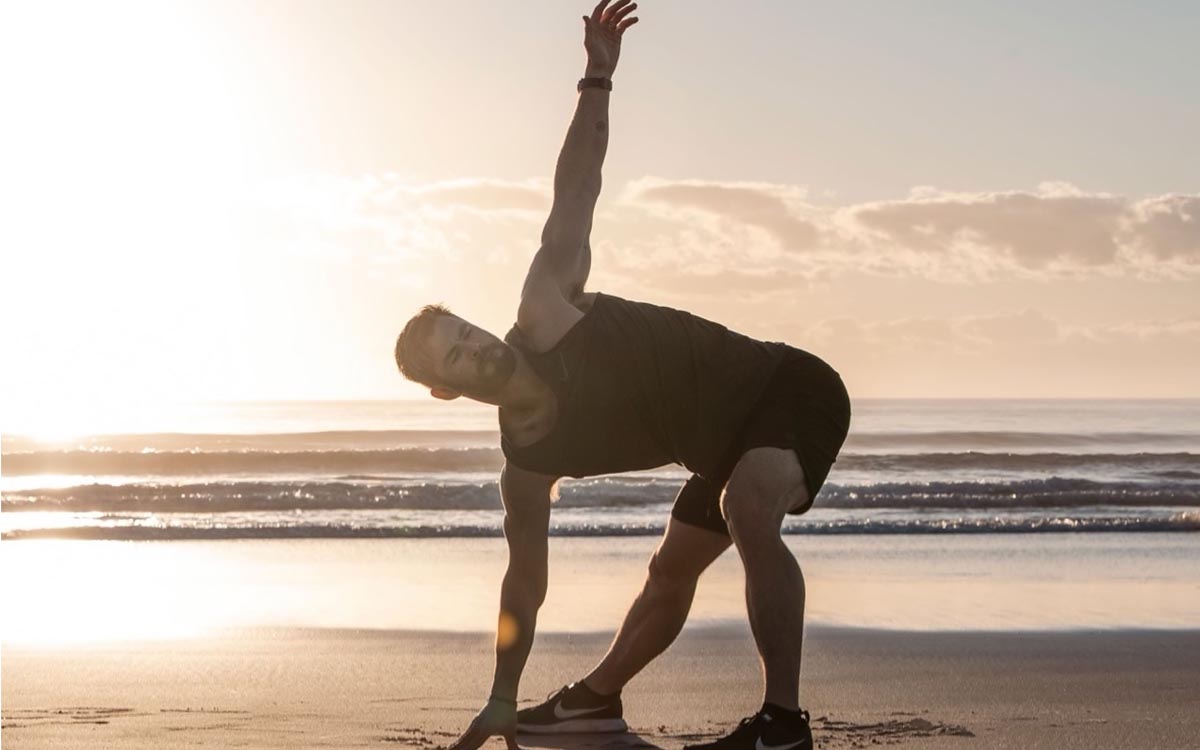 Deal: Chris Hemsworth's Centr Fitness App Is Free for the Next Six Weeks