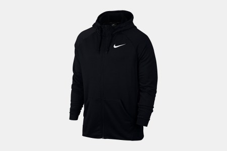 Deal: Nordstrom Rack Continues to Sell Nike Stuff With Huge Discounts