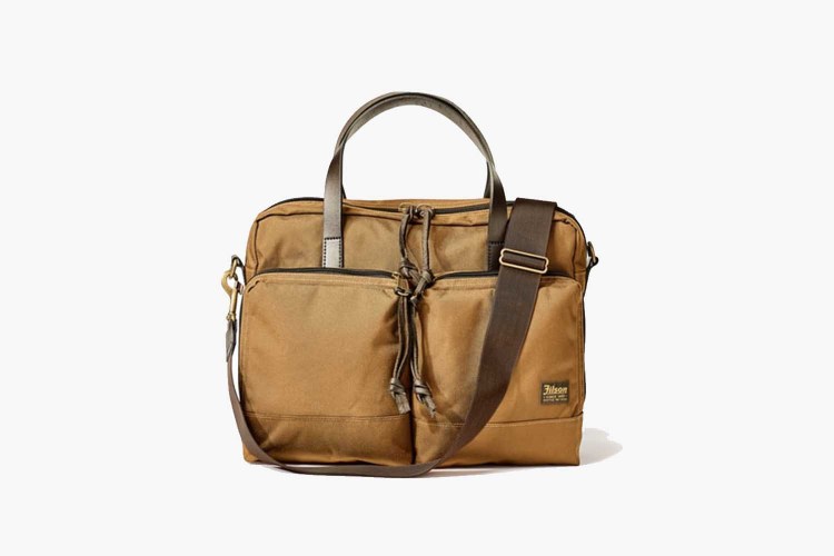 Deal: Save $50 on This Handsome Filson Everyday Bag