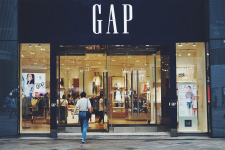 Gap clothing retail storefront
