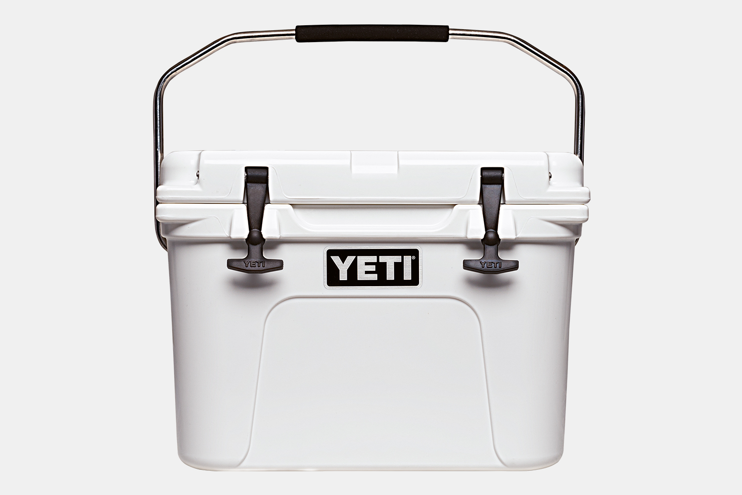 It's a Last Call Sale on Yeti's Classic Intro Cooler - InsideHook