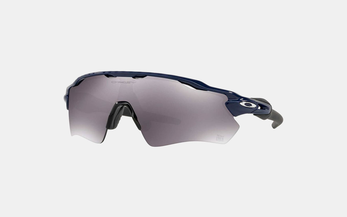 Deal: Oakley Sunglasses Are $65 Off at Dick's Sporting Goods