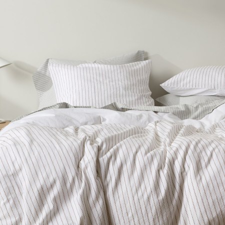 Parachute and Madewell Pair Up for a Dreamy Bedroom Collab