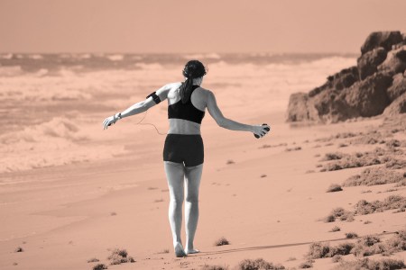 The 13 Best Podcast Episodes for Distracting Yourself During a Long Run