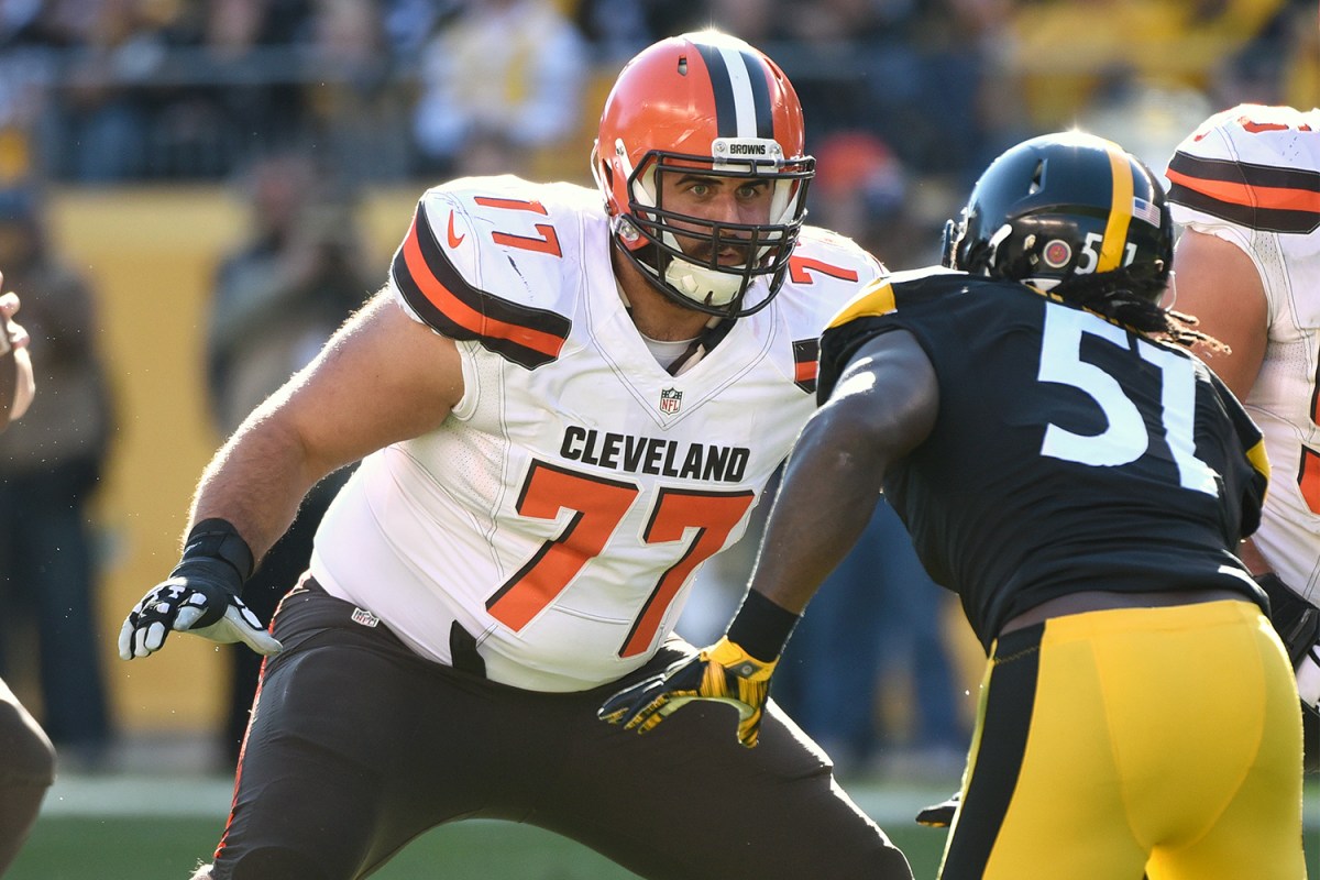 Offensive lineman John Greco of the Cleveland Browns in November 2015