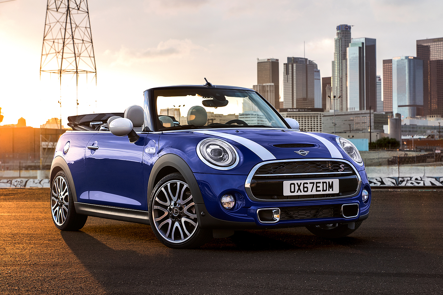 2020 Mini Convertible in blue and white