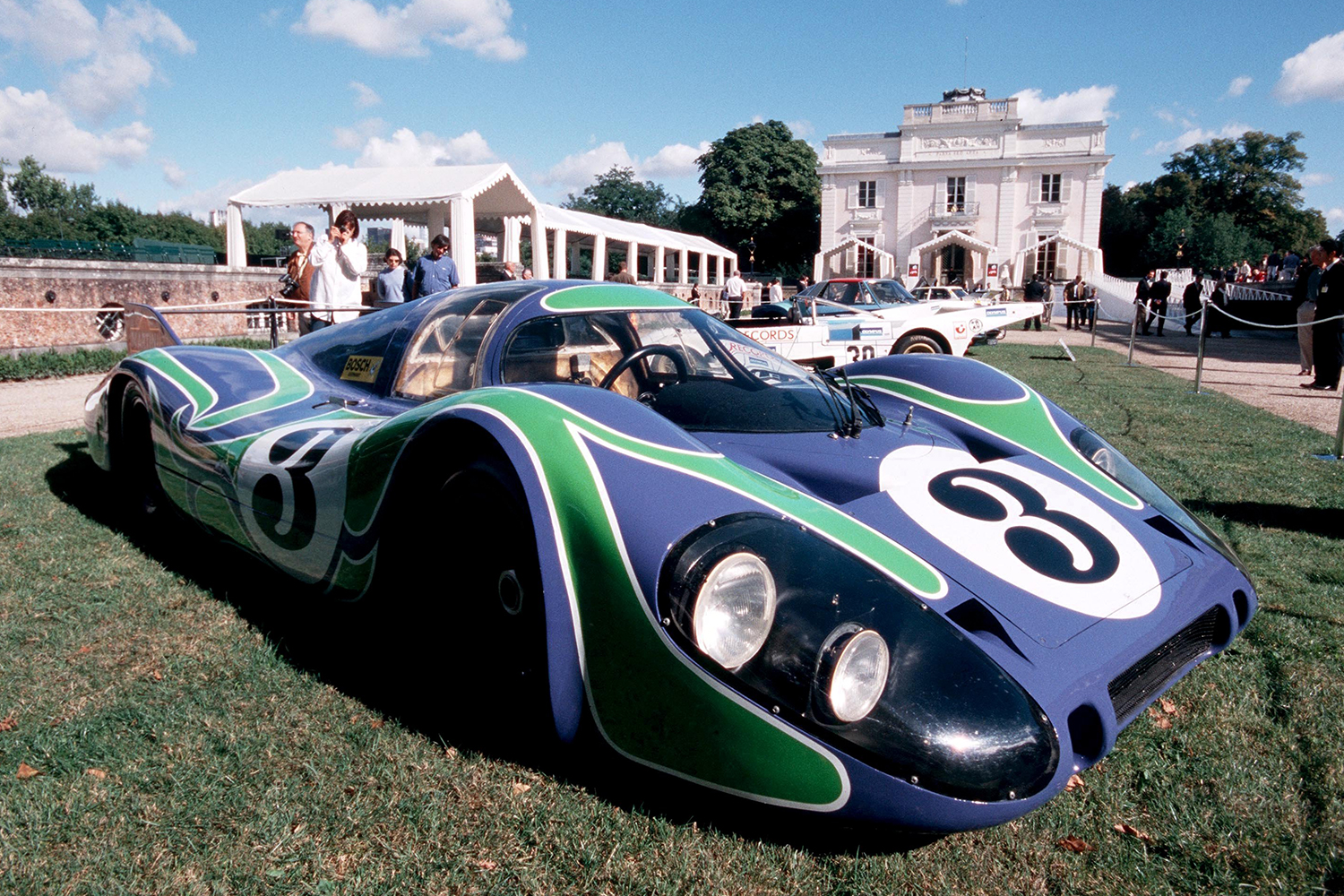 The Porsche 917 with the Hippie livery exhibited at Bagatelle park in France in 2001