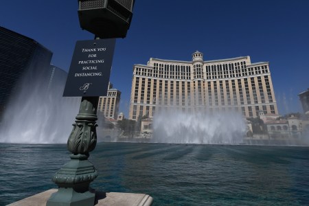 Las Vegas Casinos Lose Quarter Million Dollars Due to Error Allowing Post-Start Bets