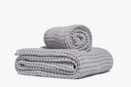 The 7 Best Non-Terrycloth Bath Towels