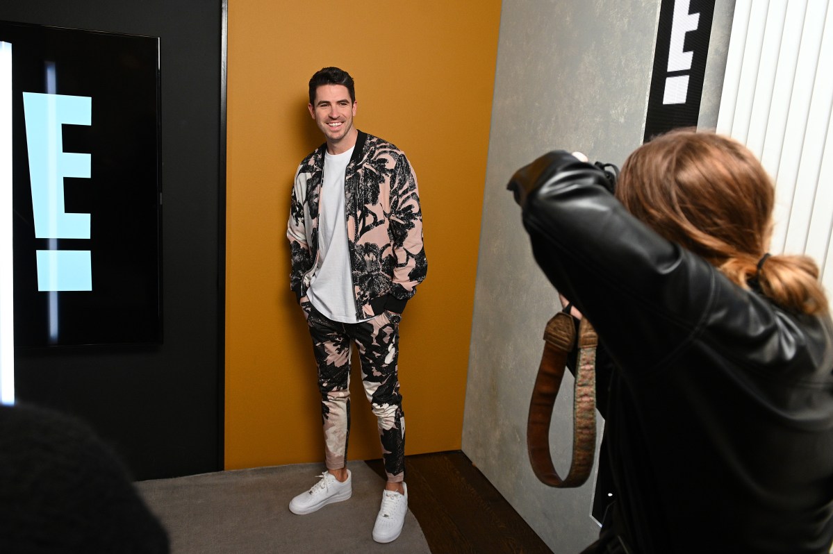 E News co-host Scott Tweedie is spotted in the E! Fashion Studio during NYFW: The Shows at Spring Studios on February 09, 2020 in New York City